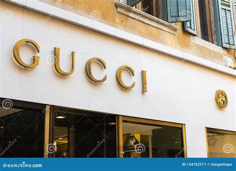 lgl gucci bioggio|Gucci Group: Luxury Goods Logistics ottiene certificazione.